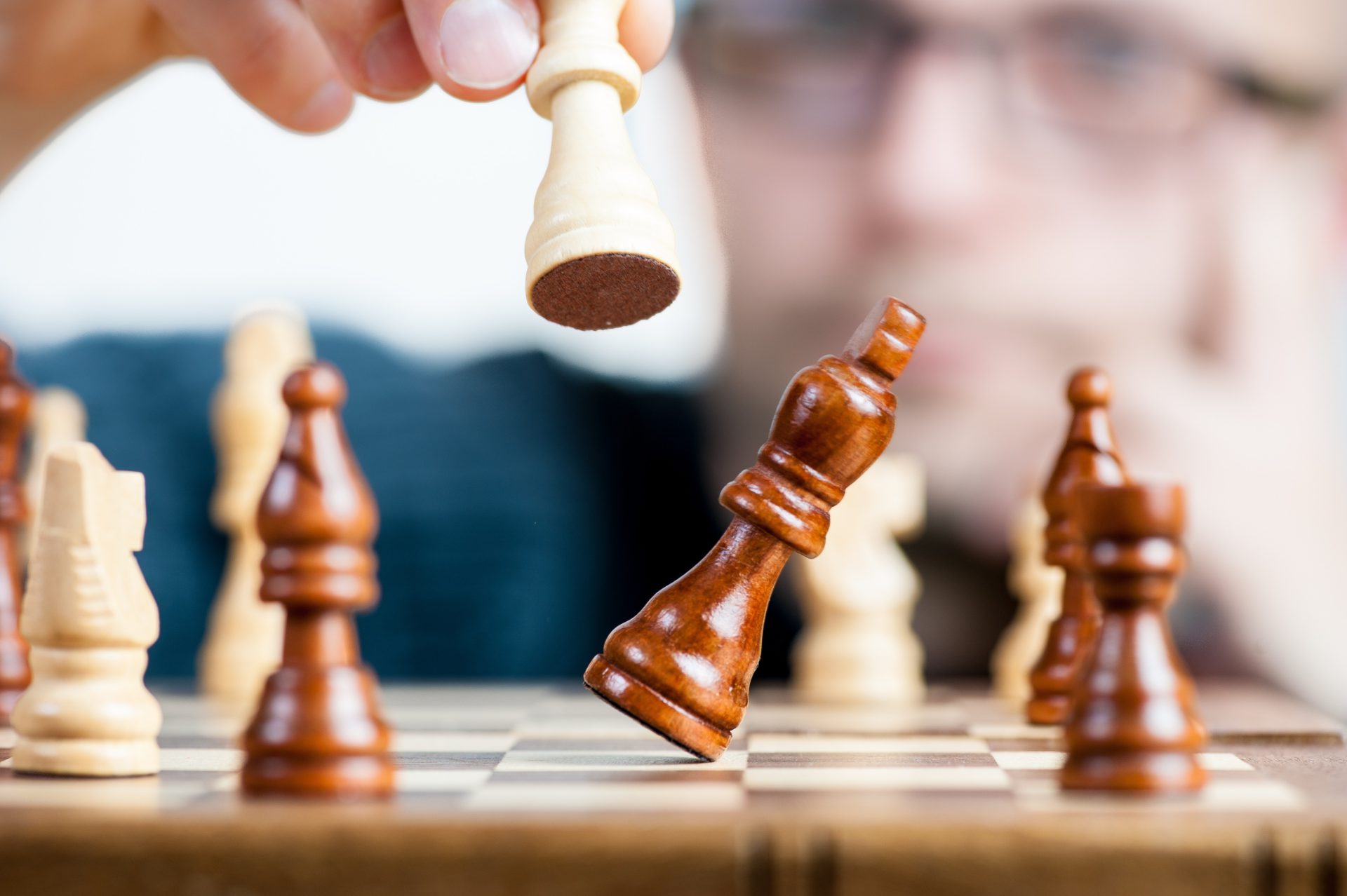 Fluchen, Schlafen, Chaos DAS sind Zeichen für hohe Intelligenz